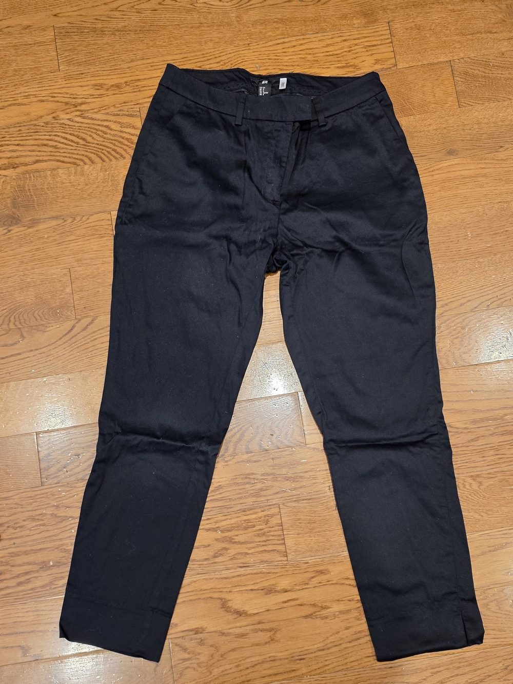 H&M Women's Black Cropped Dress Pants Size 8